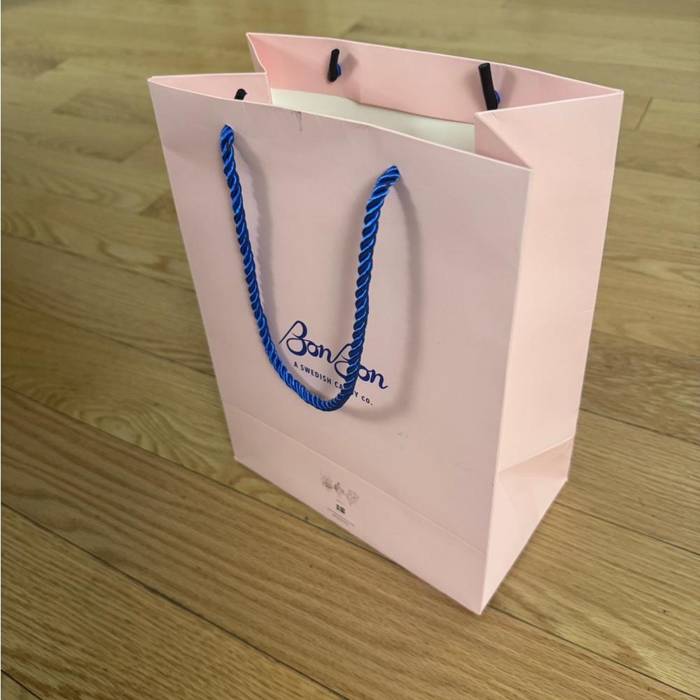 BonBon Swedish candy gift bag